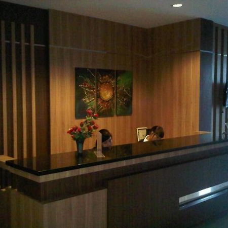 פקאנבארו Benteng Hotel מראה חיצוני תמונה